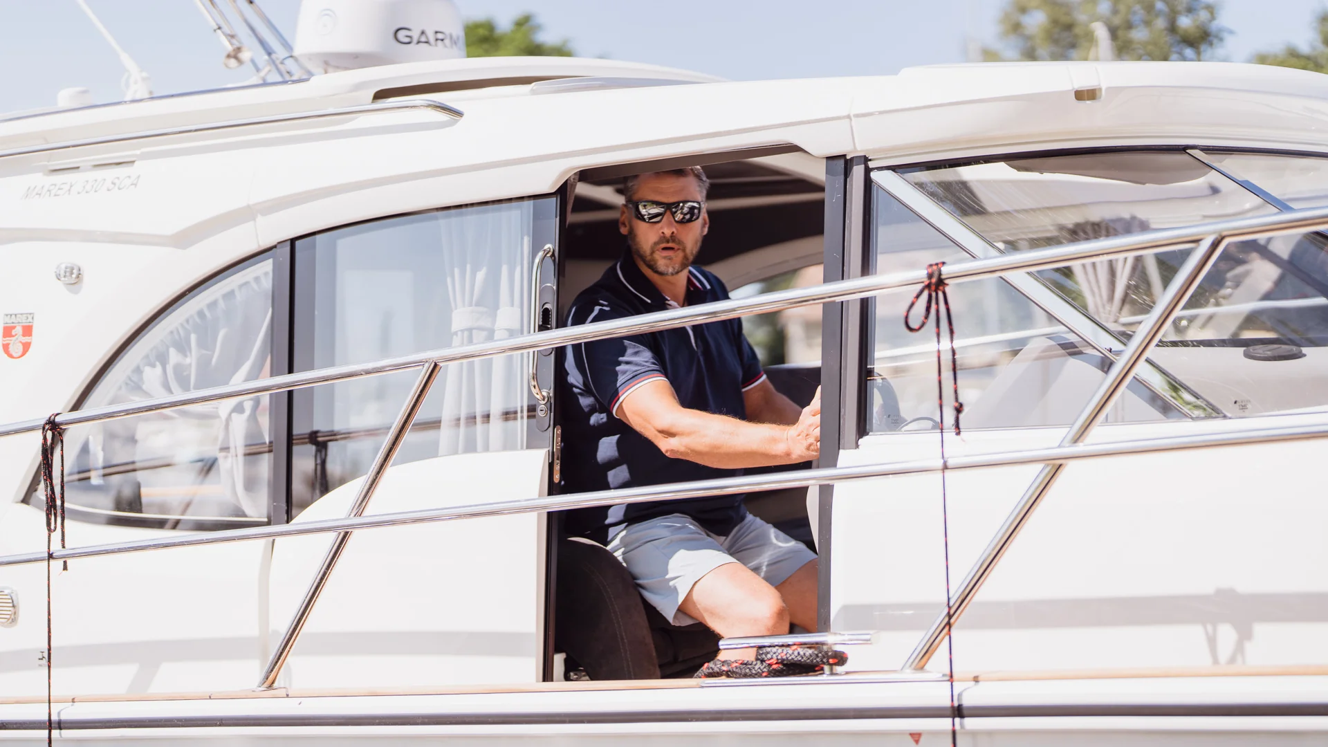 MAREX 330 Scandinavia exterior photograph 11