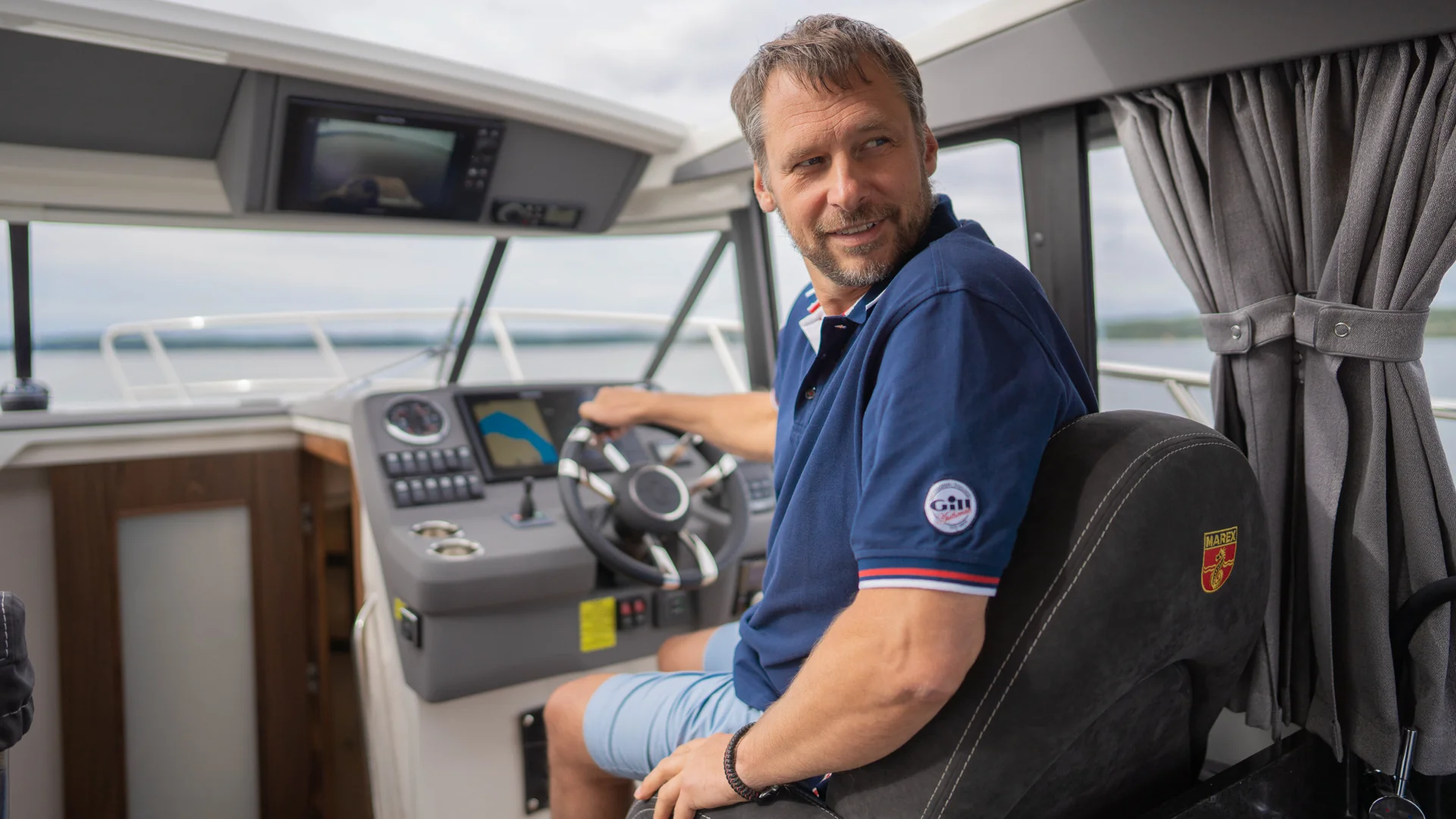 MAREX 330 Scandinavia interior photograph 27