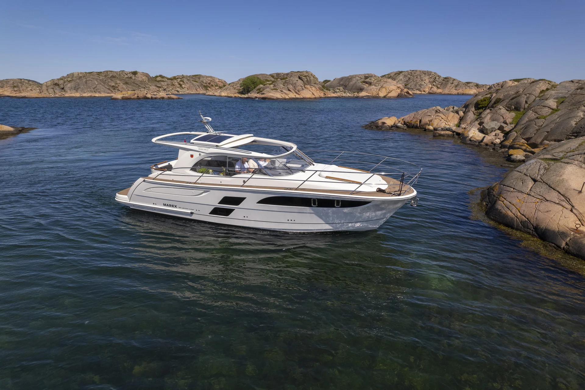 MAREX 360 Cabriolet Cruiser exterior photograph 11