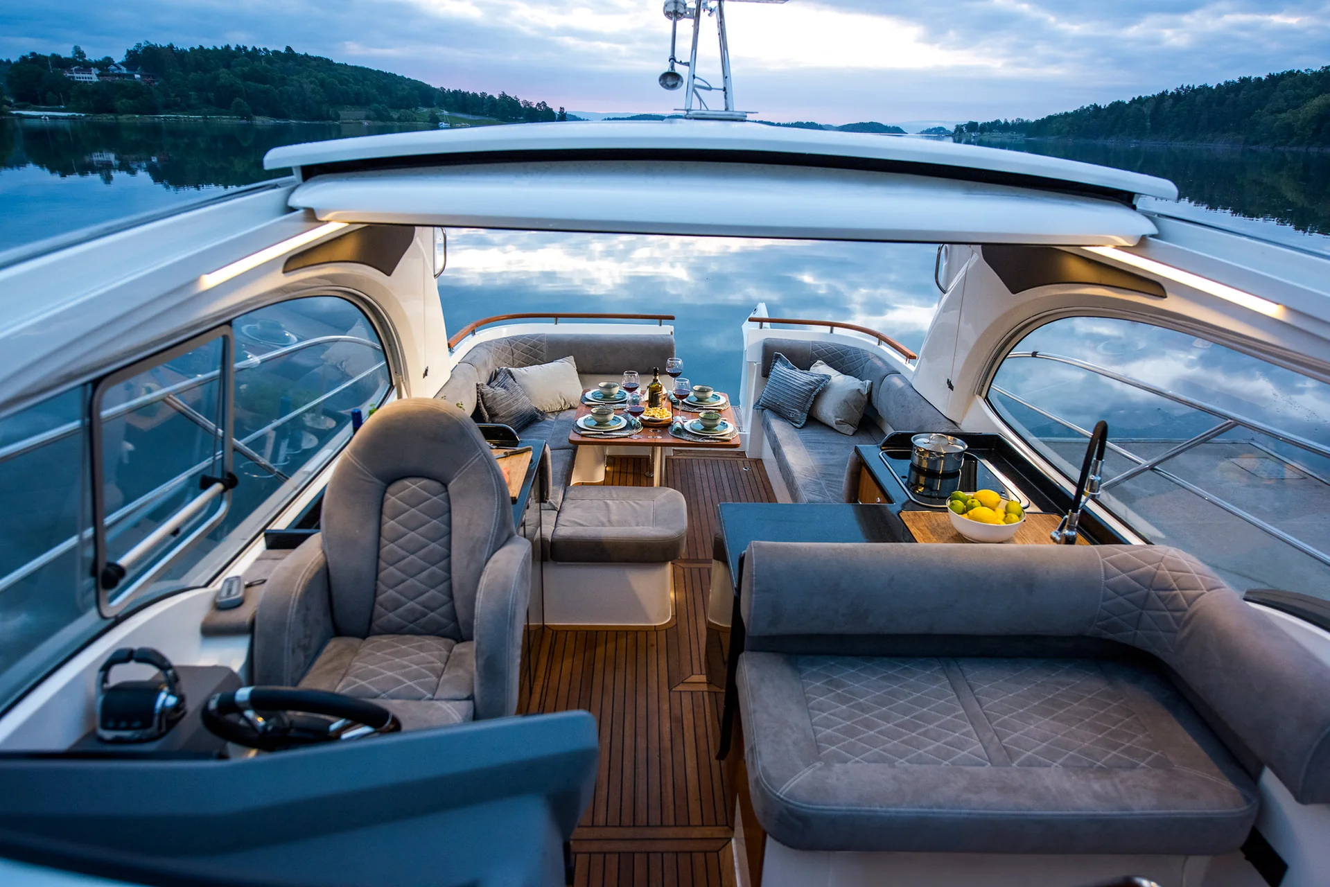 MAREX 360 Cabriolet Cruiser True cabriolet character