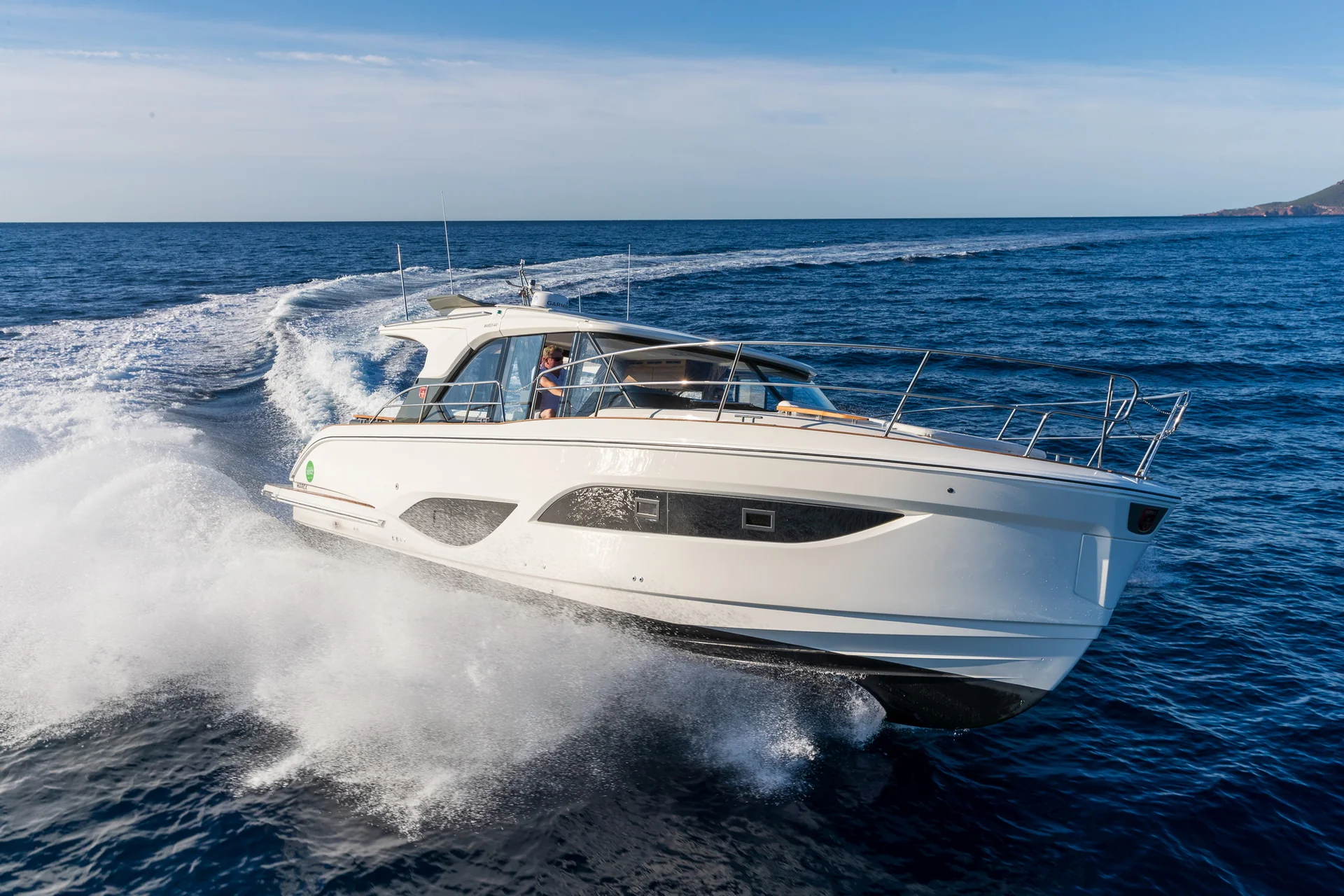 MAREX 440 Gourmet Cruiser exterior photograph 13