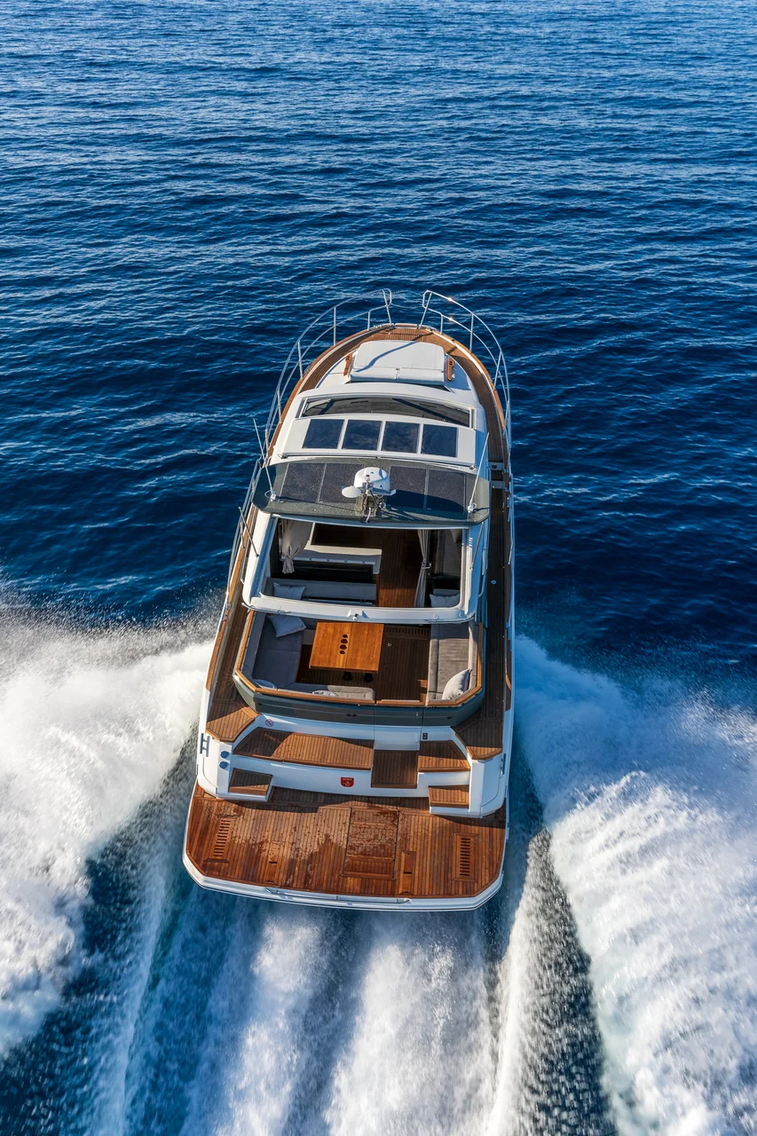 MAREX 440 Gourmet Cruiser exterior photograph 15