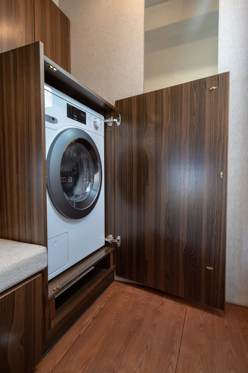 MAREX 440 Gourmet Cruiser interior photograph 40