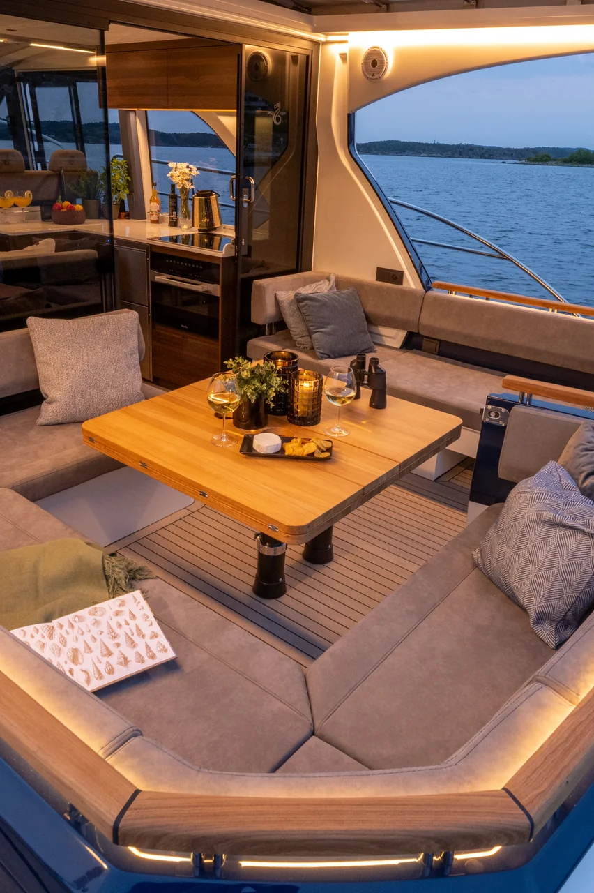 MAREX 440 Scandinavia interior photograph 26