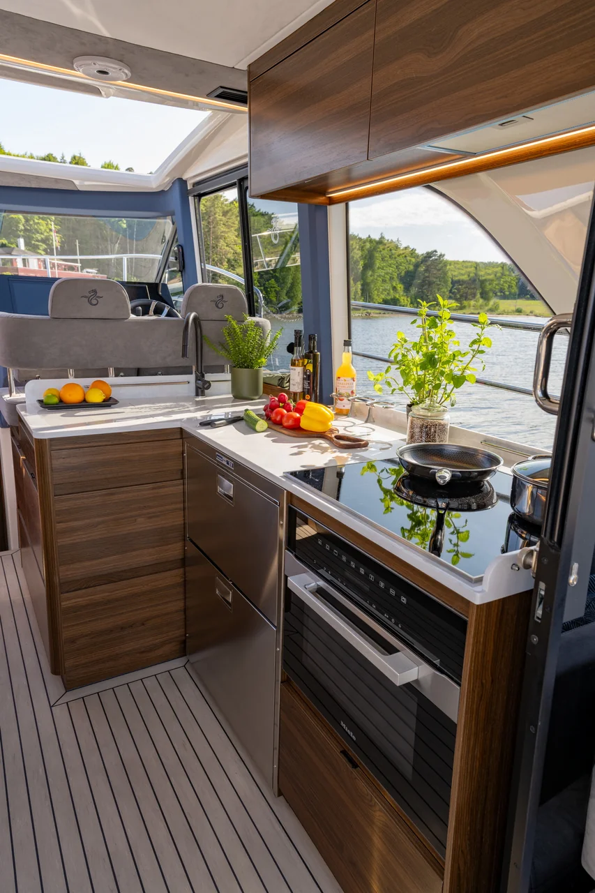 MAREX 440 Scandinavia interior photograph 29