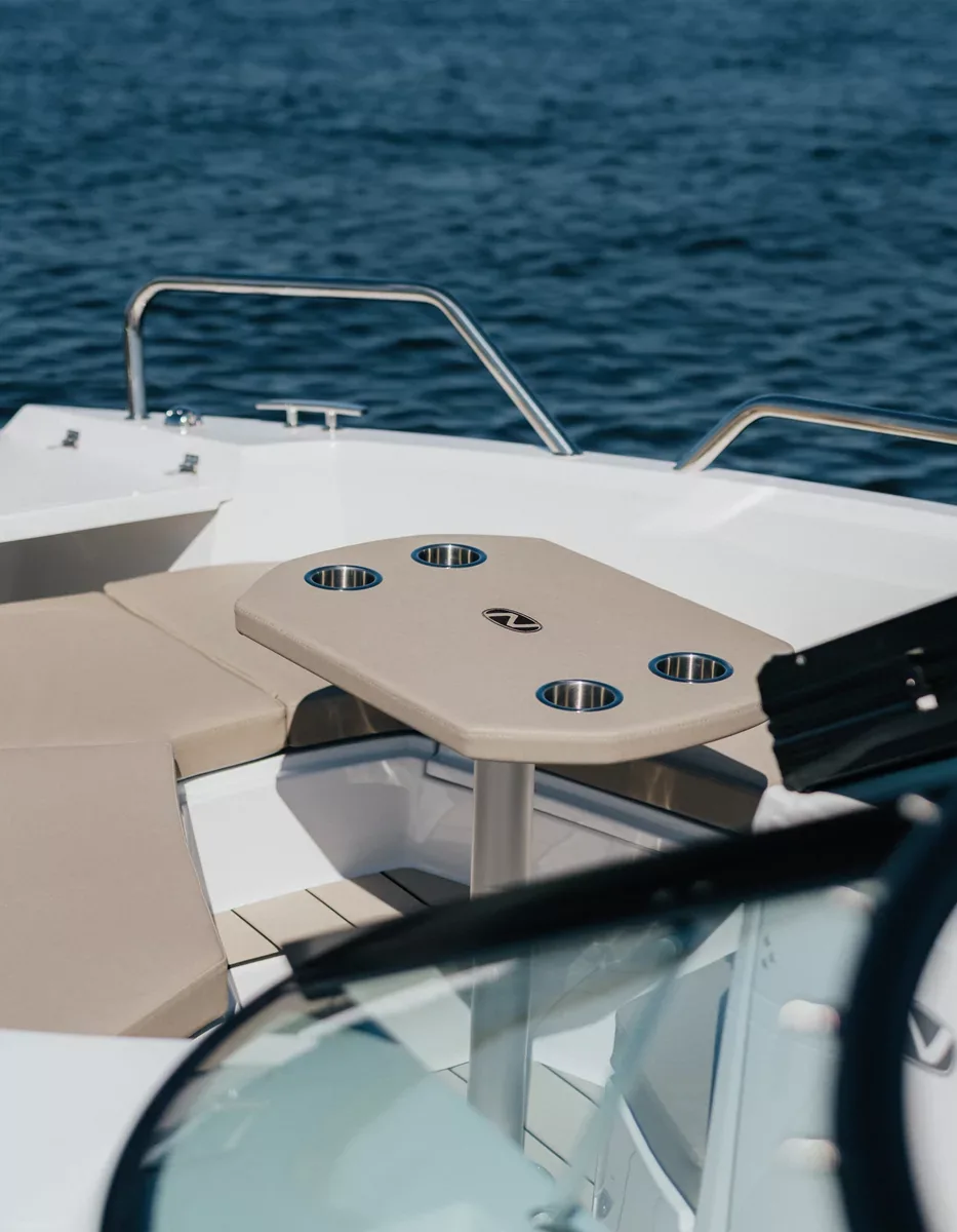 Nordkapp Avant 605 exterior performance and deck image 18