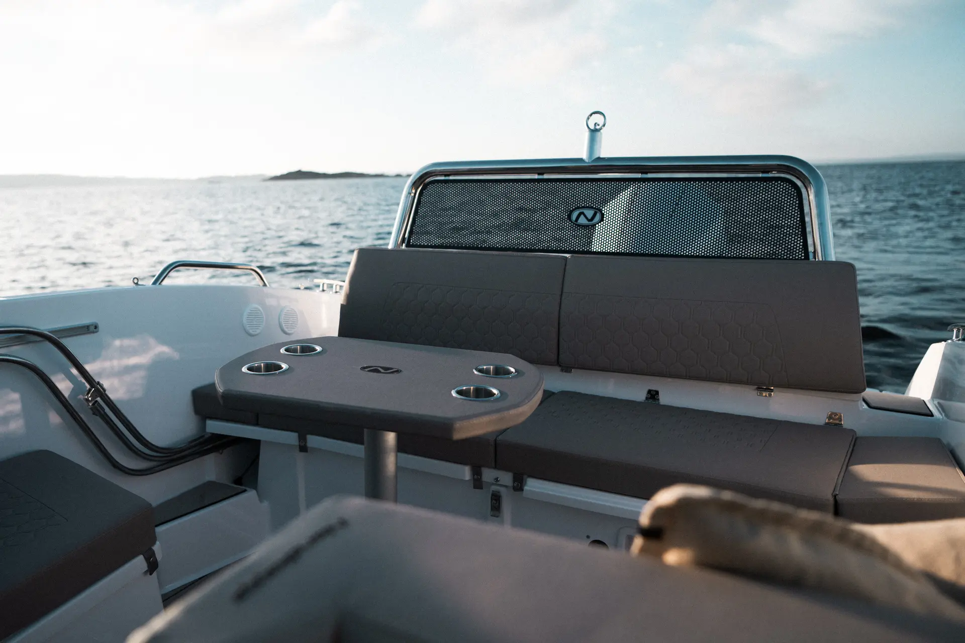 Nordkapp Avant 705 exterior performance and deck image 8