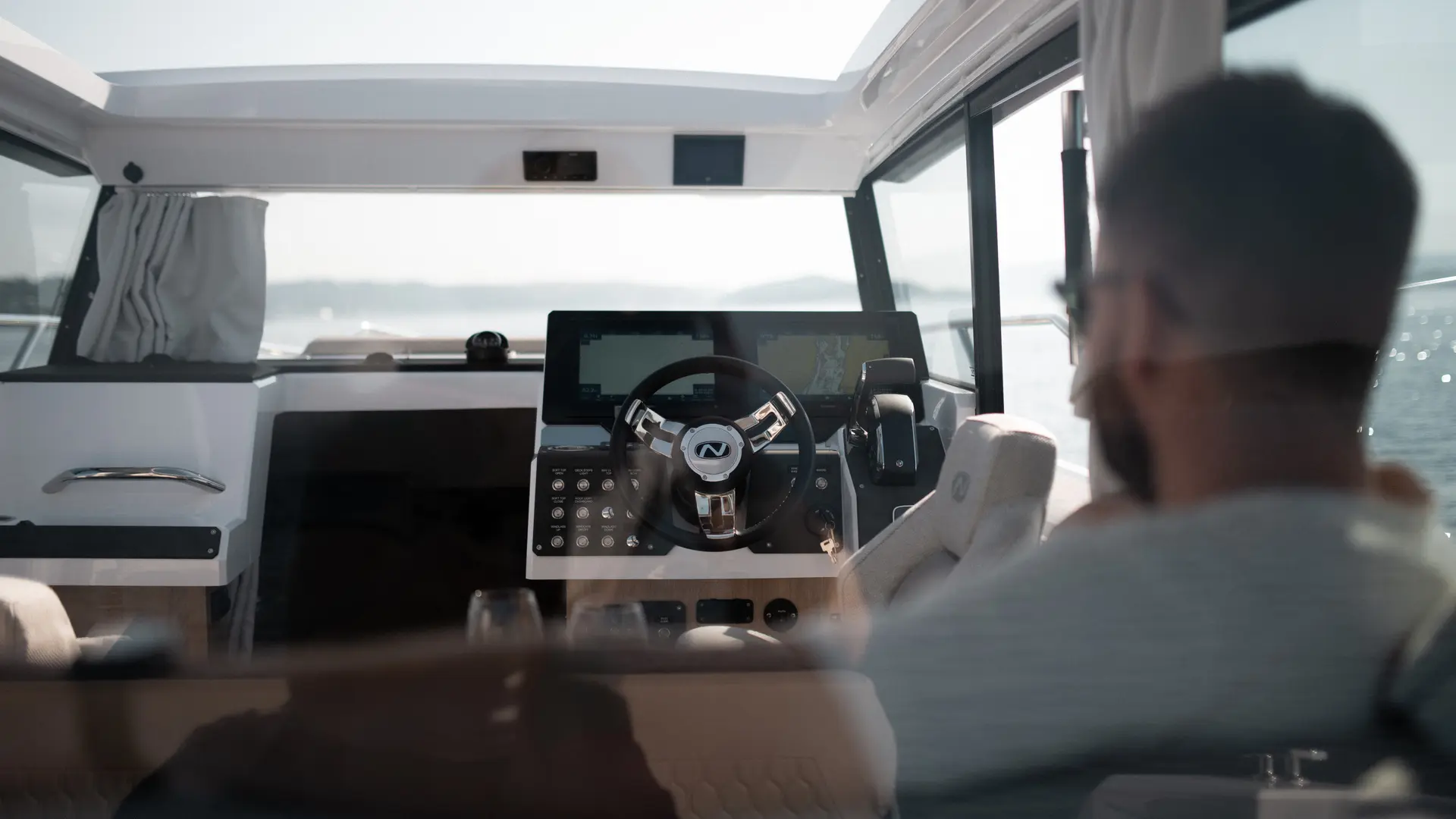 Nordkapp Coupe 830 wheelhouse cabin and interior image 24
