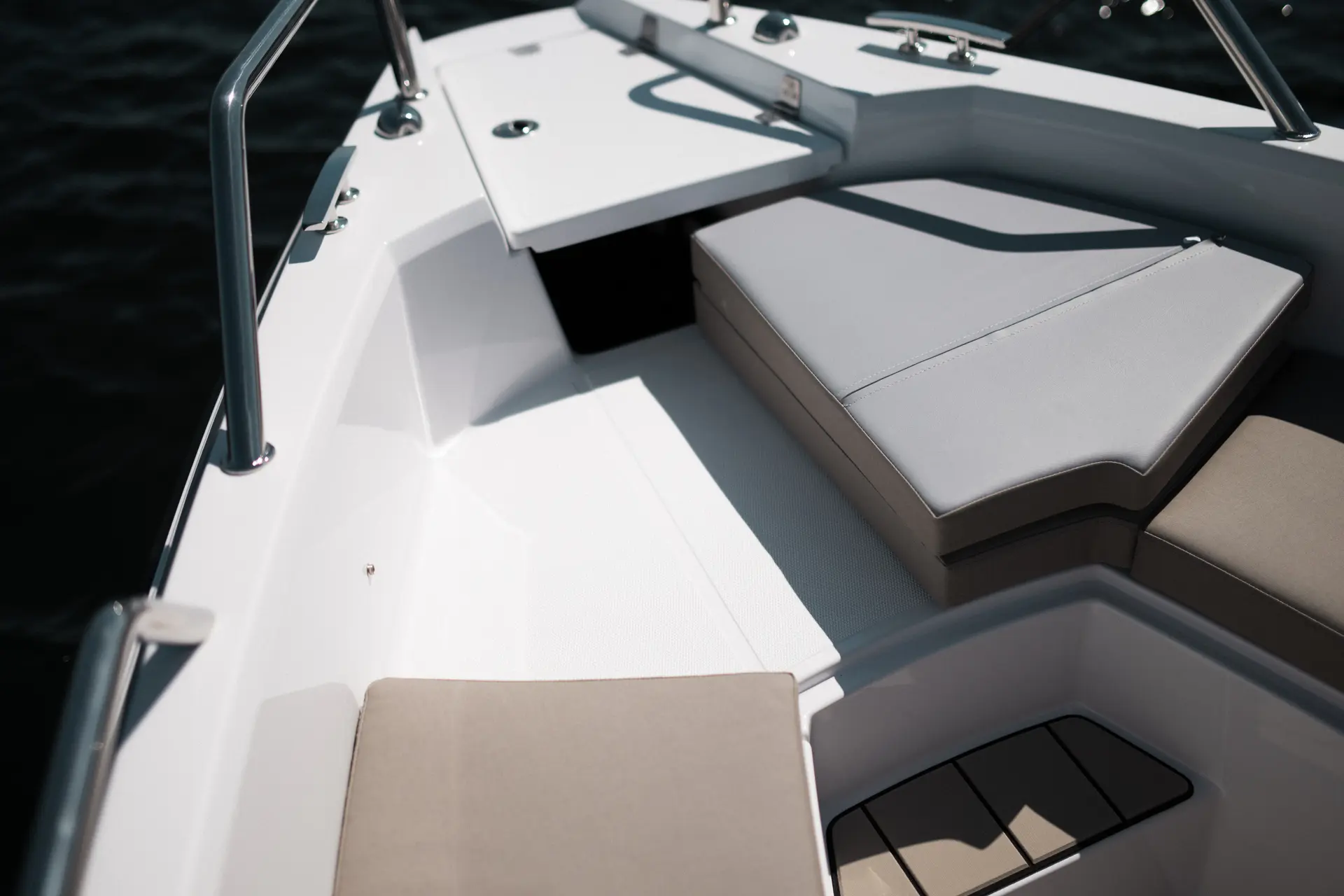 Nordkapp Enduro 605 exterior performance and deck image 25