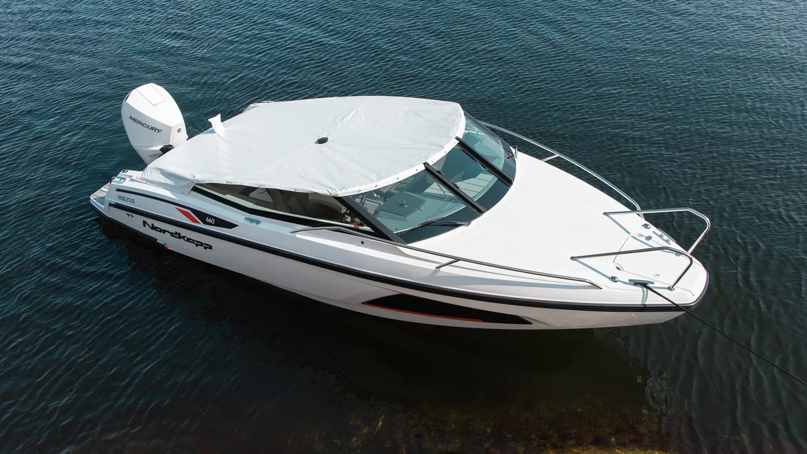 Noblesse 660 balanced deck layout