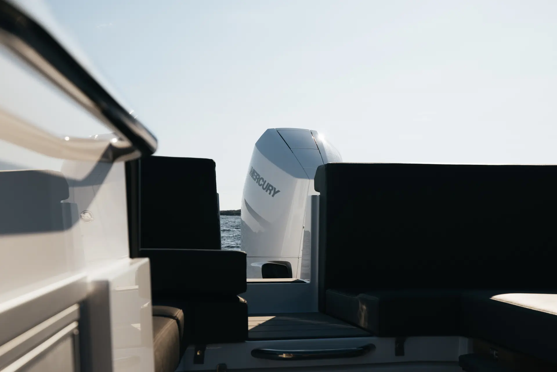 Nordkapp Noblesse 830 exterior performance and deck image 7