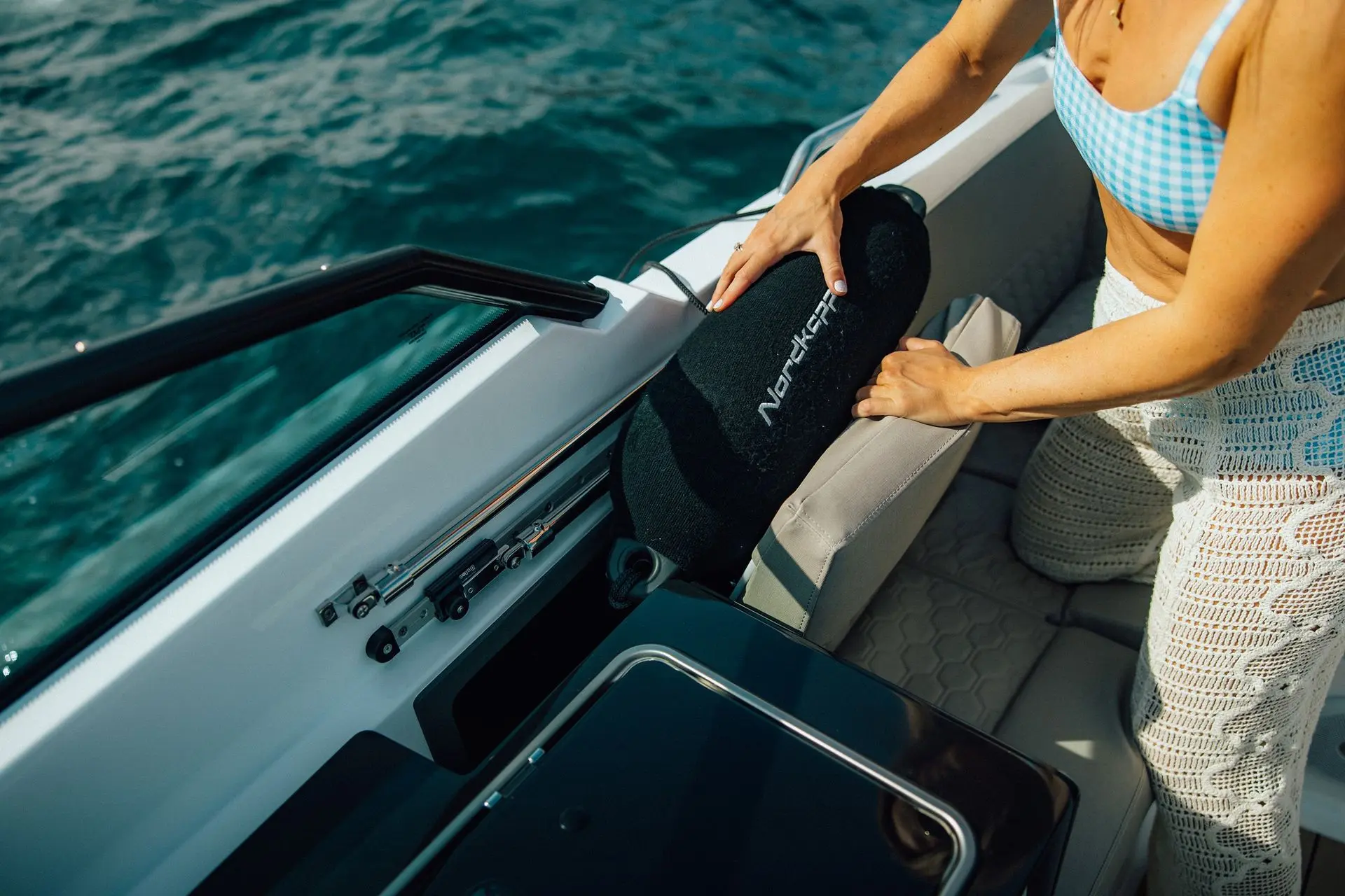 Nordkapp Noblesse 830 exterior performance and deck image 36