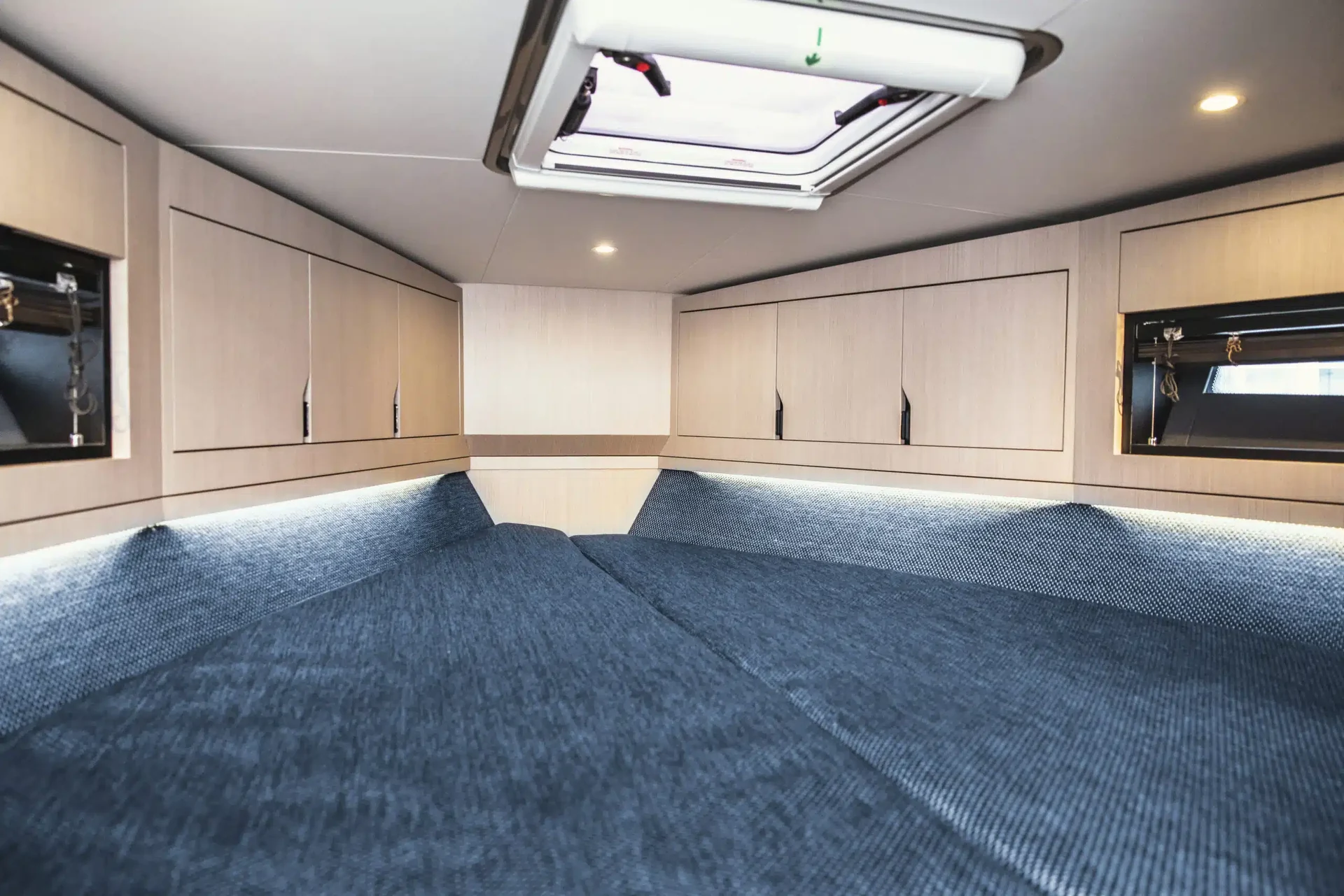 Genuine overnight cabin