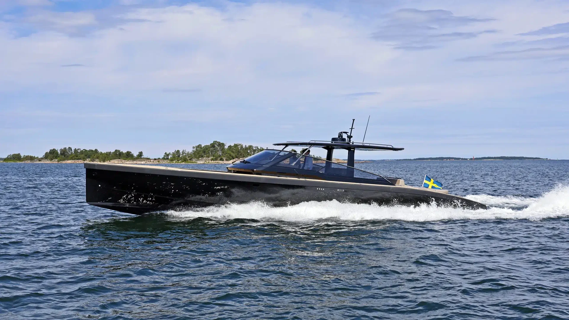 WINDY SR52X exterior 2