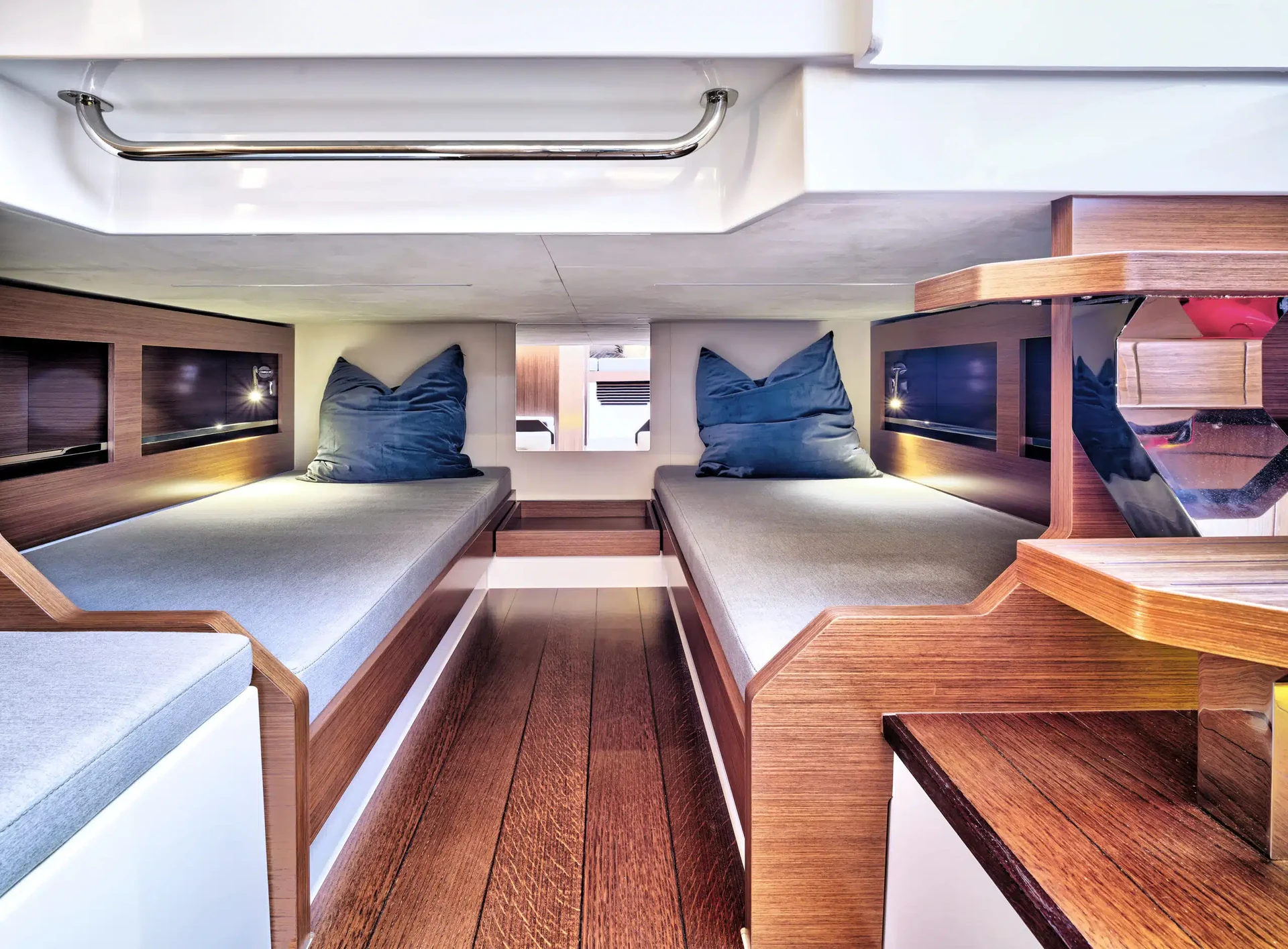 WINDY 34 ALIZÉ interior 5
