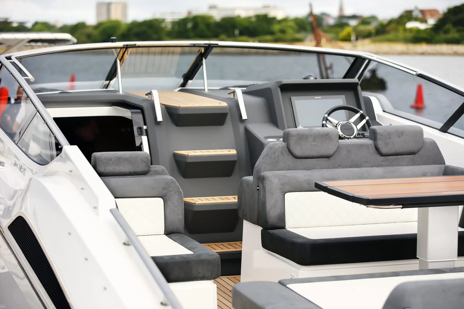 WINDY 34 ALIZÉ interior 7