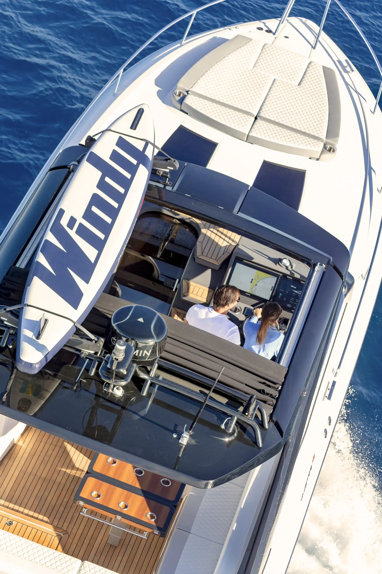 WINDY 40 CAMIRA RS interior 1