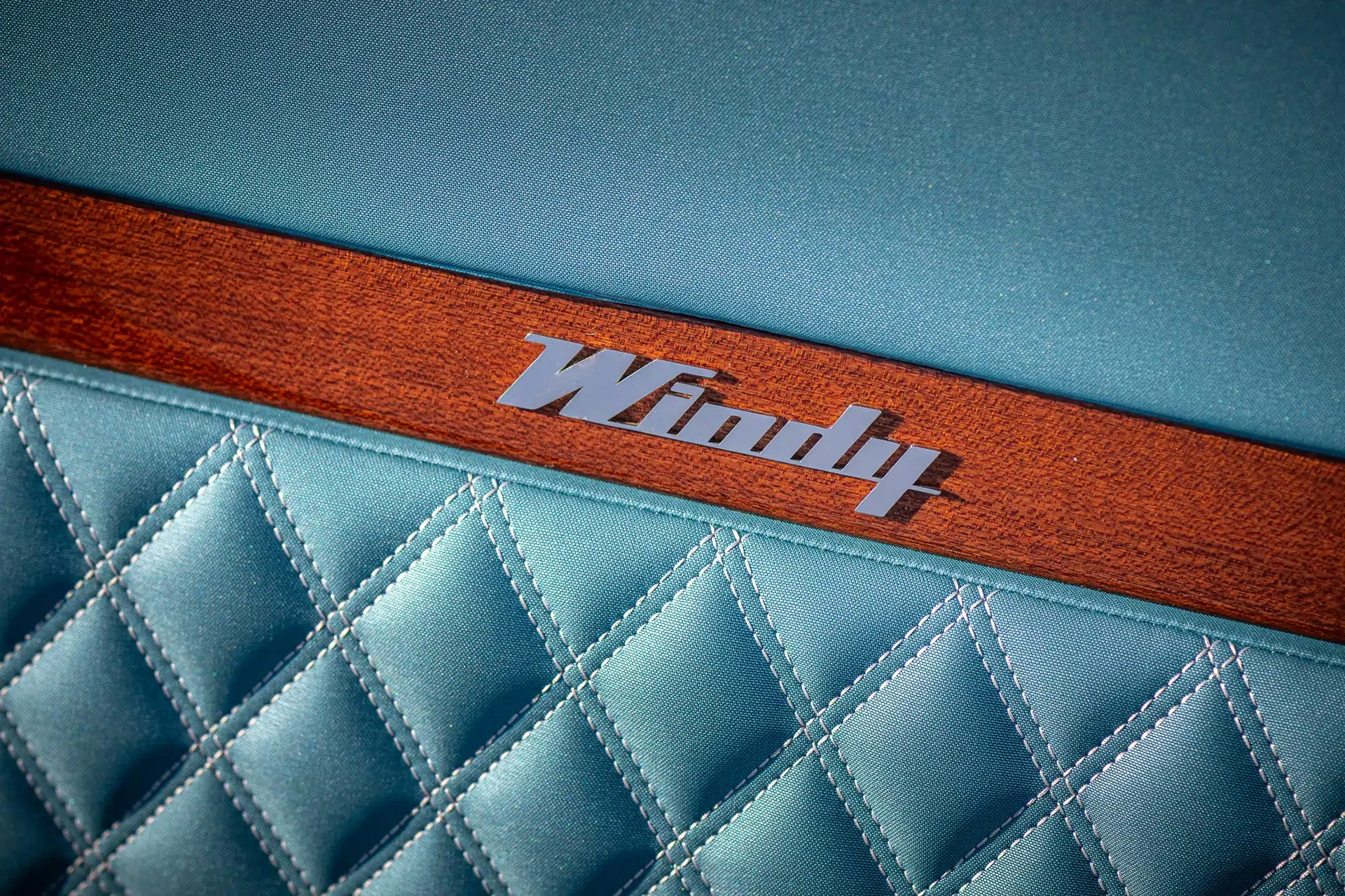 WINDY SR28 exterior 12